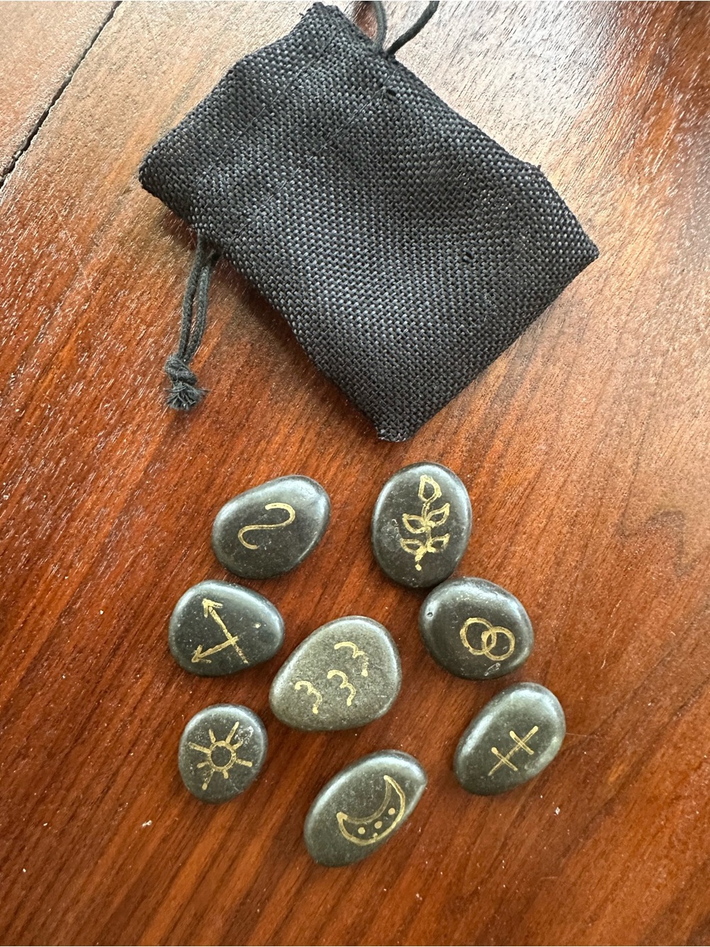 Natural Stone Witch's Runes
Handcrafted Divination Rune
Set Occult Wicca Pagan
